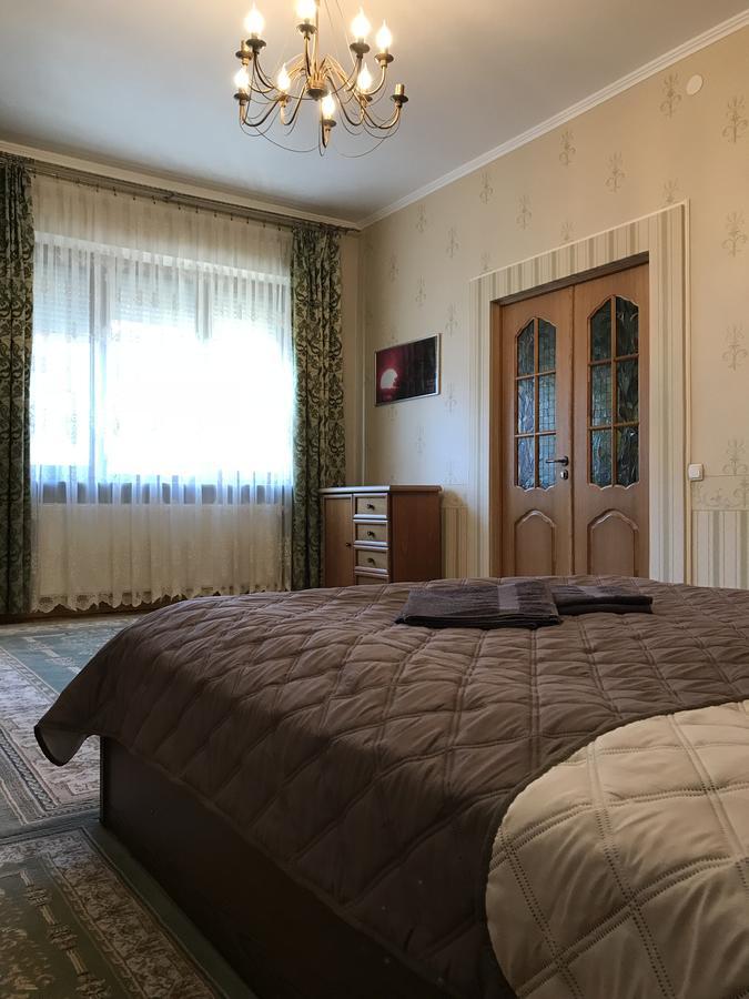 Large Apartment In The City Center มุกาเชเว ภายนอก รูปภาพ